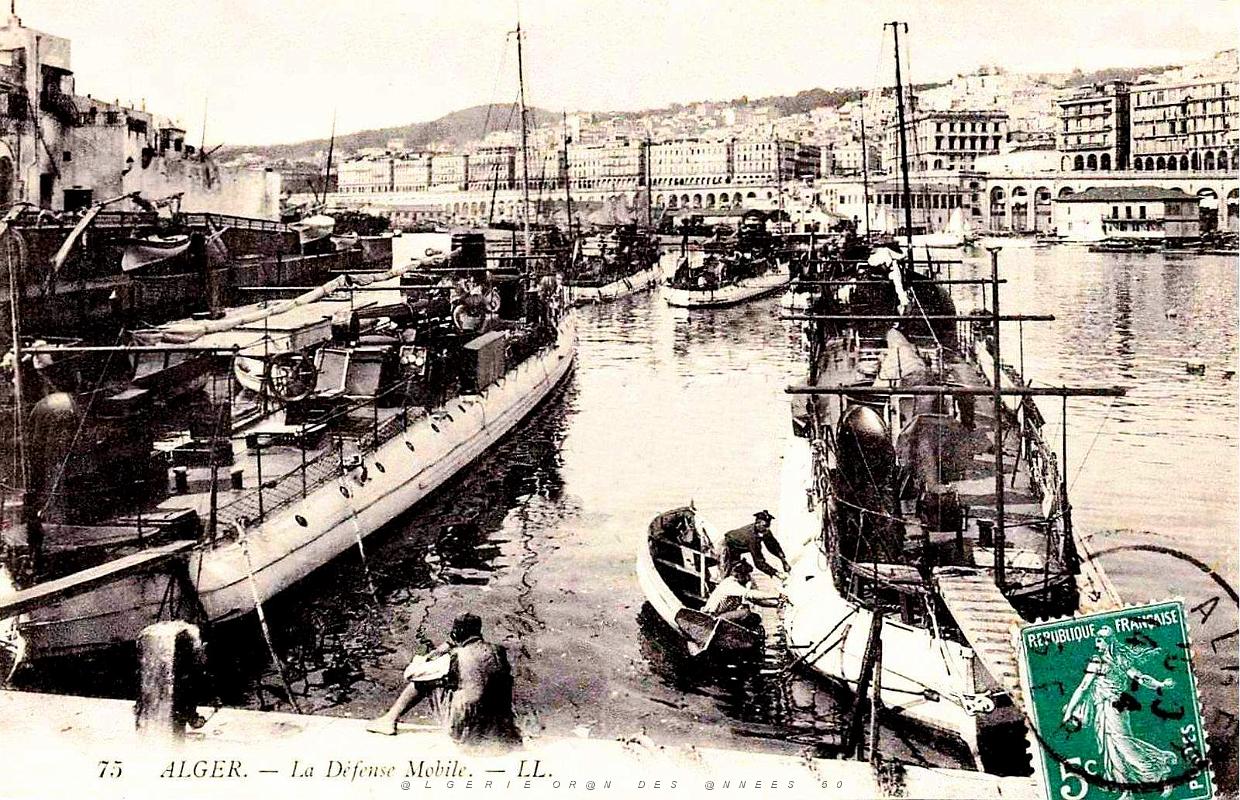 Alger - La Defense Mobile.jpg